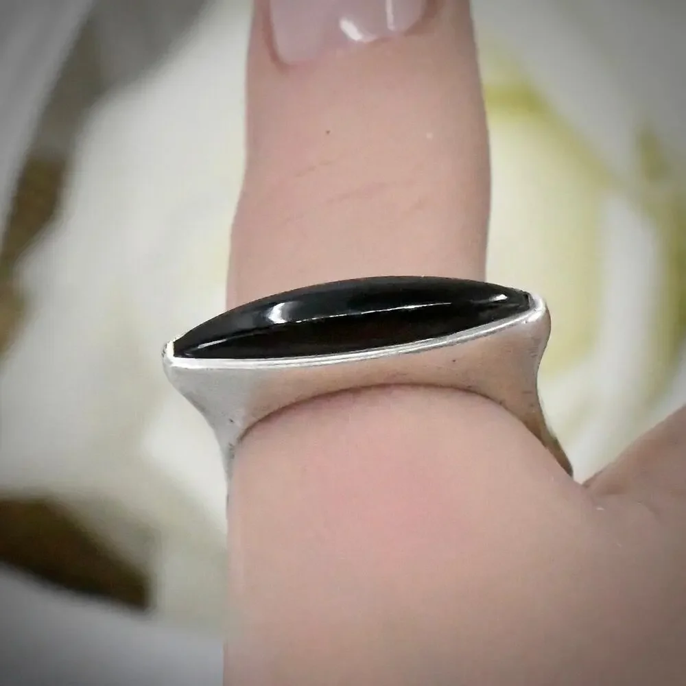 DJM 925 Sterling Silver Ring Size 8.5 Black Onyx Modernist Oval 10.3g